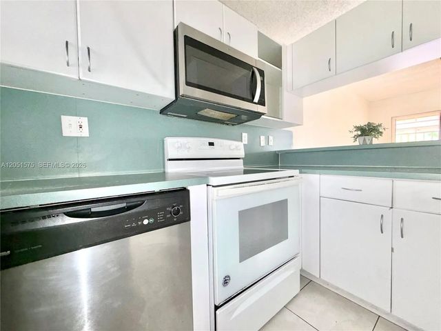 4 of 9 - 9184 Nw 119 Terrace #198, Hialeah Gardens, FL