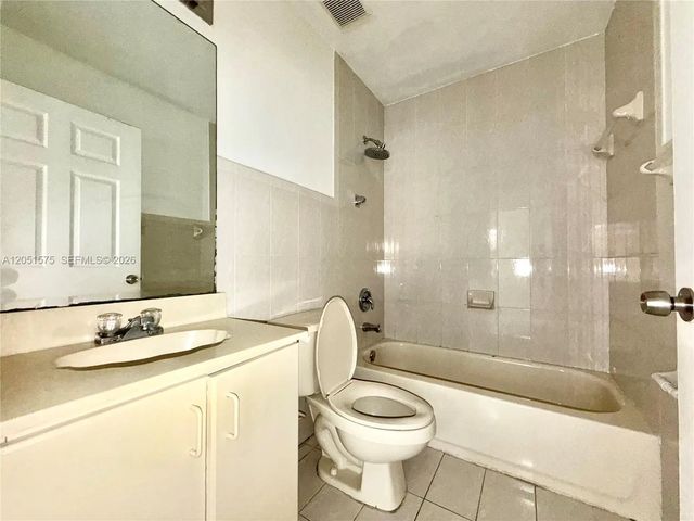 5 of 9 - 9184 Nw 119 Terrace #198, Hialeah Gardens, FL