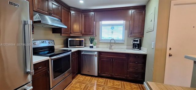 2 of 27 - 3100 Ne 49th Street #510, Fort Lauderdale, FL