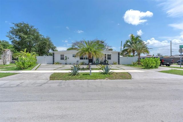 3 of 55 - 2830 Nw 156th Street, Miami Gardens, FL