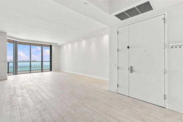 1300 Brickell Bay Drive #3804, Miami