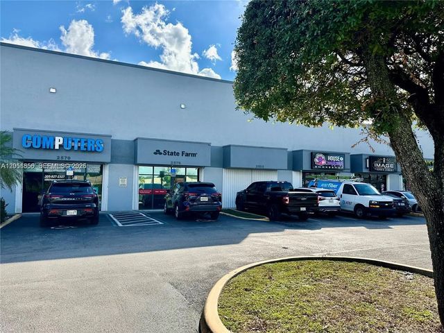 2 of 5 - 2562 W 84th Street #8-a, Hialeah, FL
