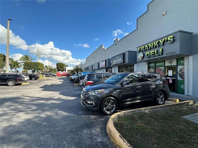 5 of 5 - 2562 W 84th Street #8-a, Hialeah, FL