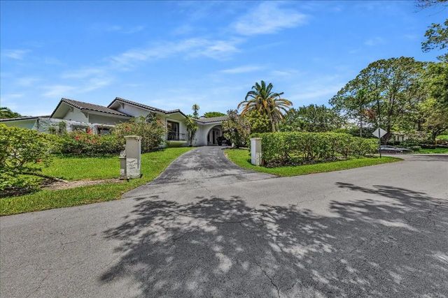 5901 Sw 136th Street, Pinecrest