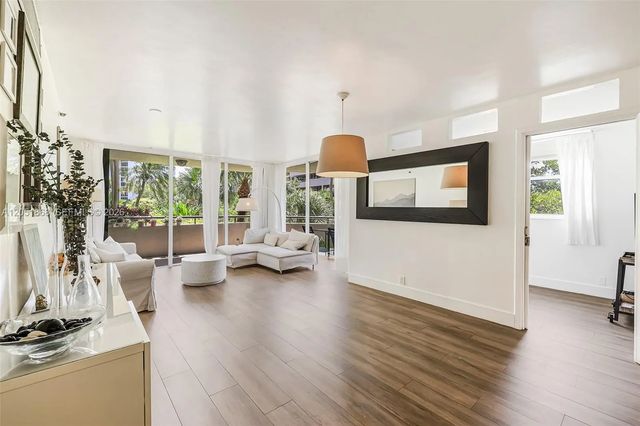4 of 49 - 170 Ocean Lane Drive #305, Key Biscayne, FL