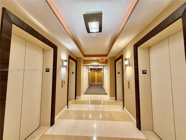 4 of 44 - 253 Ne 2nd Street #3907, Miami, FL