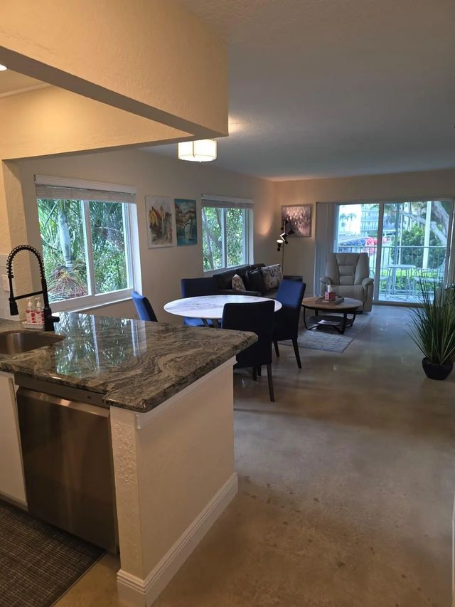 207 Tropic Isle Drive #215, Delray Beach