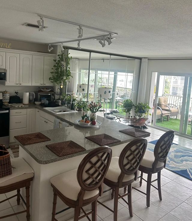 5 of 14 - 121 Wettaw Lane #214, North Palm Beach, FL