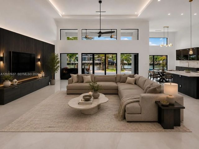 4 of 67 - 2832 Ne 24th Court, Fort Lauderdale, FL