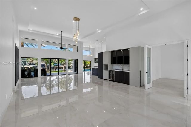 5 of 67 - 2832 Ne 24th Court, Fort Lauderdale, FL