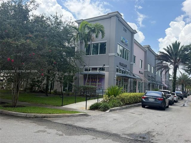 2 of 27 - 2101 Sw 101st Avenue #6-208, Miramar, FL