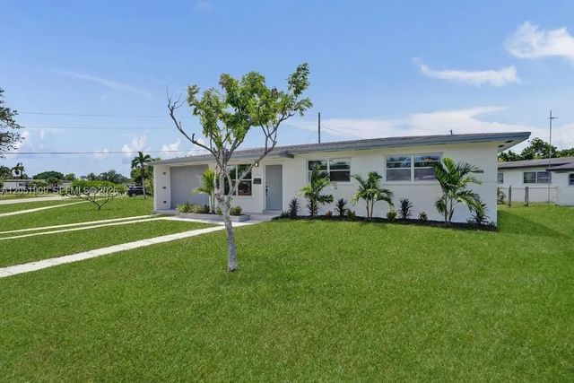 2 of 30 - 19930 Christmas Road, Cutler Bay, FL