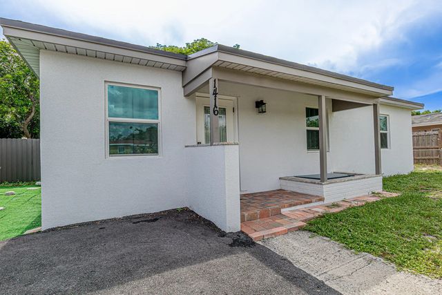 4 of 22 - 1416 S C Street, Lake Worth Beach, FL