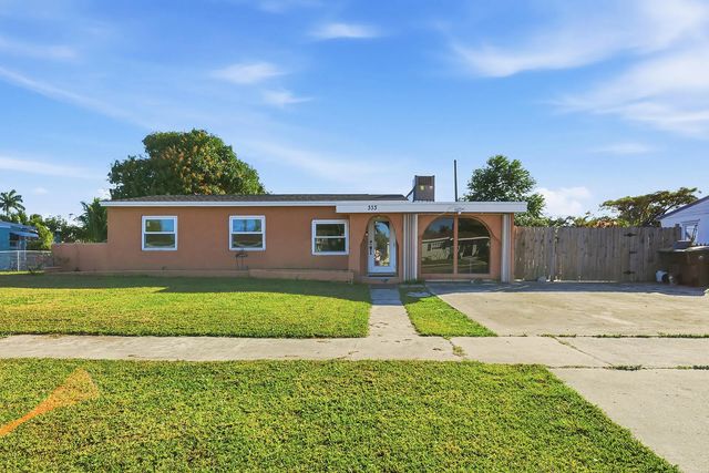 2 of 27 - 333 Mid Pines Road, Palm Springs, FL