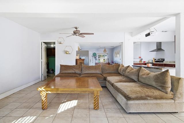 4 of 27 - 333 Mid Pines Road, Palm Springs, FL