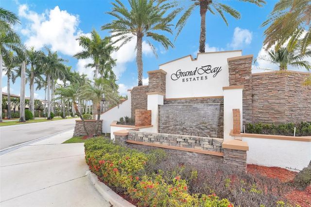4 of 90 - 8910 Nw 98th Court, Doral, FL