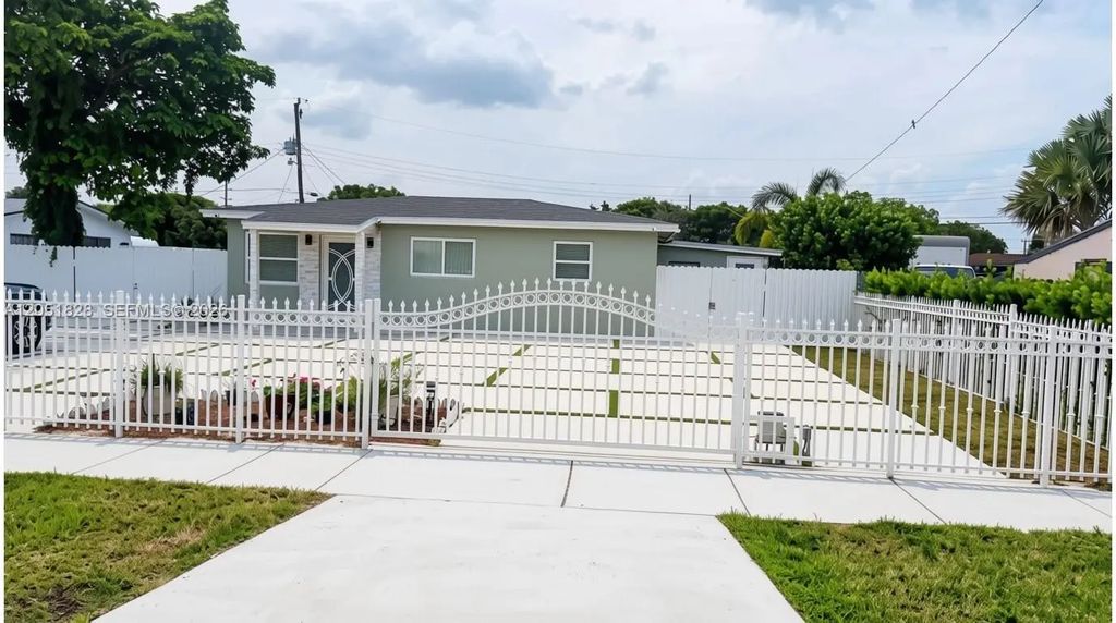 3251 Nw 177th Terrace, Miami Gardens