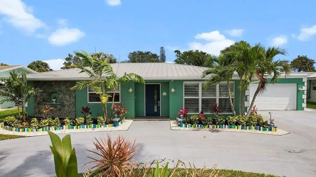 2 of 39 - 608 Malabar Avenue, Fort Pierce, FL