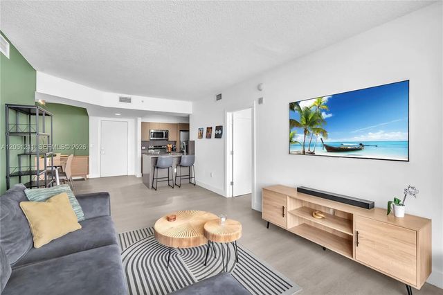 3 of 72 - 18800 Ne 29th Avenue #517 (fully Renovated), Aventura, FL