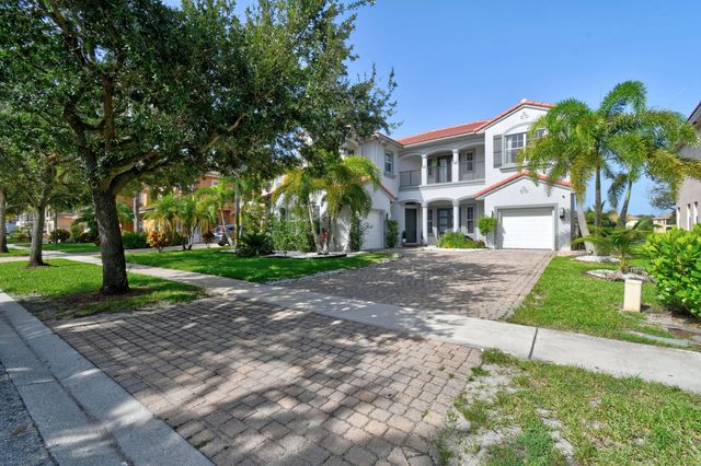 700 Cresta Circle, West Palm Beach