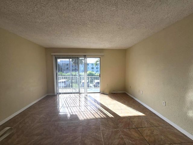 5 of 14 - 411 Executive Center Drive #210, West Palm Beach, FL