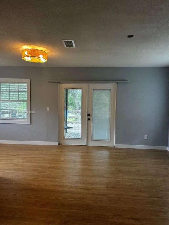 3 of 56 - 450 N Isora, Clewiston, FL