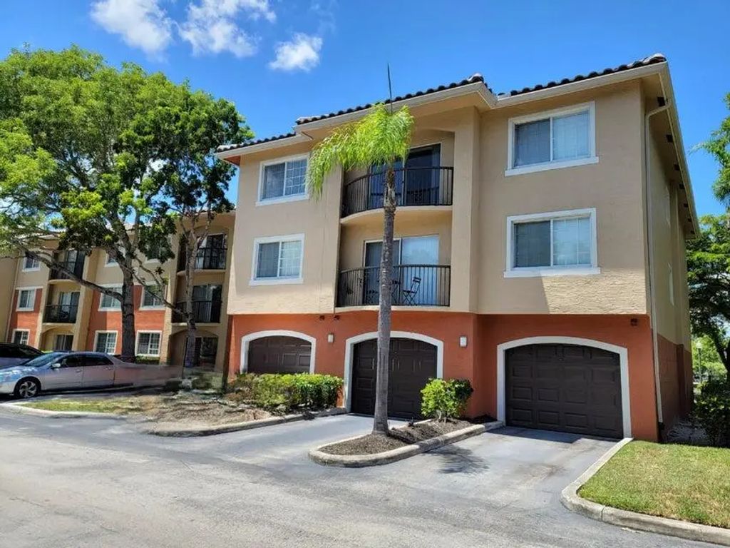 4163 N Haverhill Road #1205, West Palm Beach
