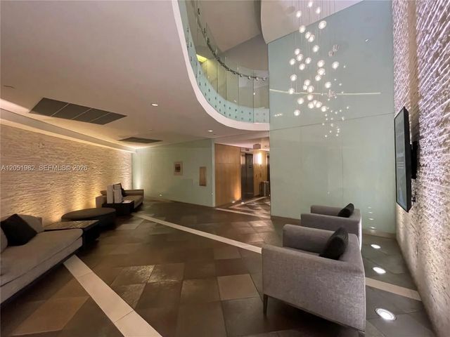 92 Sw 3rd Street #5012, Miami