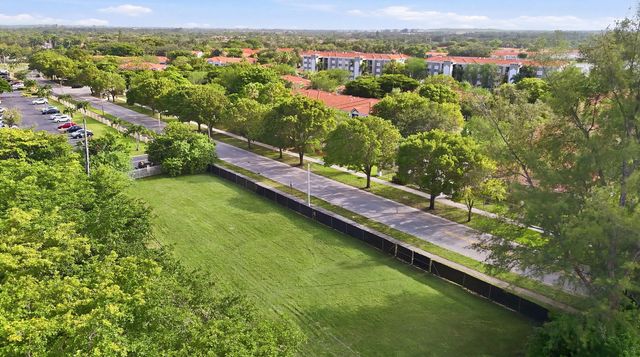 1800 N Sherman Circle, Miramar