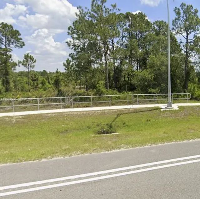 3 of 7 - 3392 Meadow Road, Lehigh Acres, FL