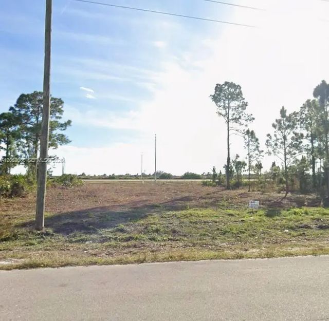 5 of 7 - 3392 Meadow Road, Lehigh Acres, FL