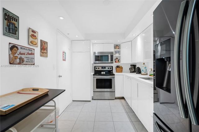 5 of 12 - 4001 S Ocean Drive #12p, Hollywood, FL