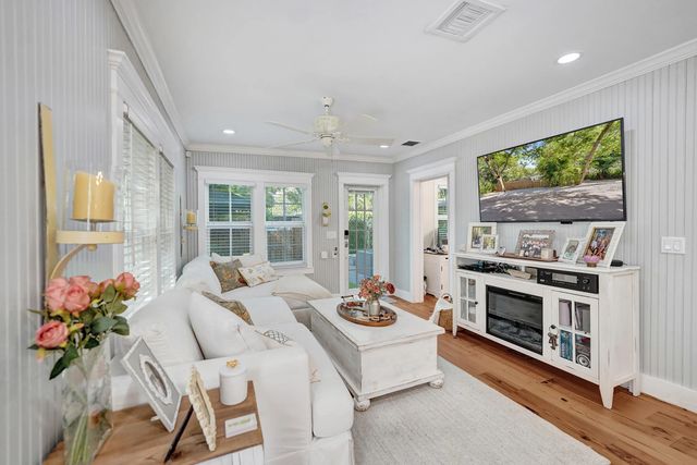 5 of 28 - 1205 Sw 4th Street, Fort Lauderdale, FL