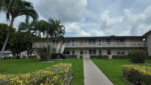 326 Chatham P #326, West Palm Beach