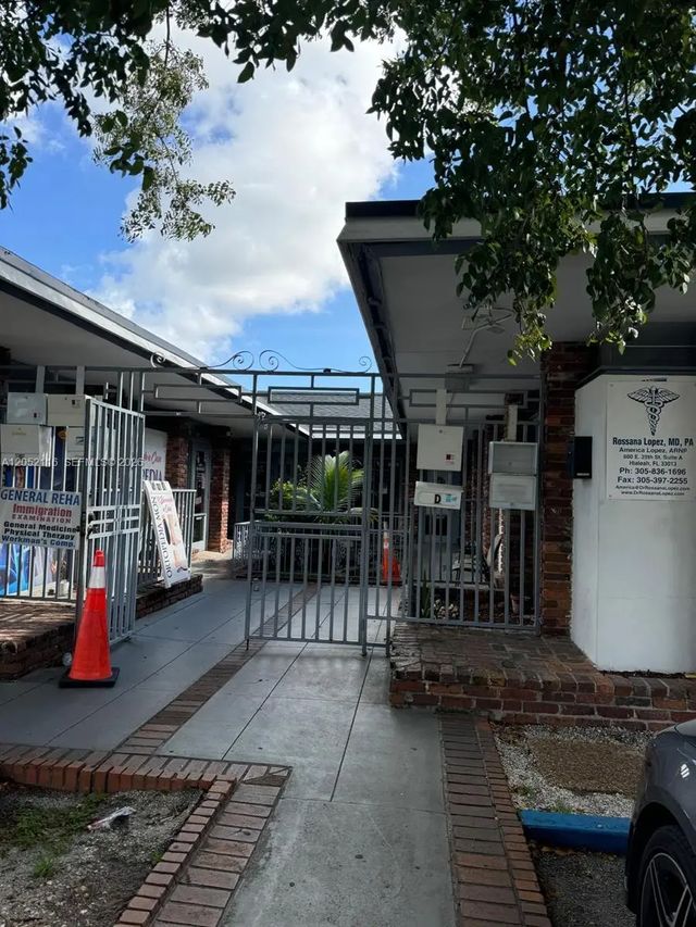 3 of 9 - 600 E 25th Street #e, Hialeah, FL