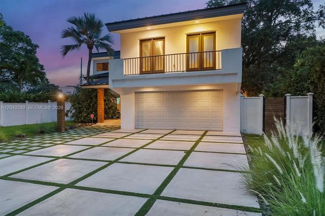 3 of 74 - 9200 Ne 12th Avenue, Miami Shores, FL
