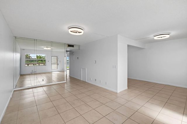 2 of 108 - 4028 Hythe B, Boca Raton, FL