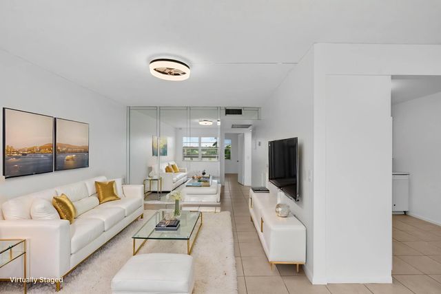 3 of 108 - 4028 Hythe B, Boca Raton, FL
