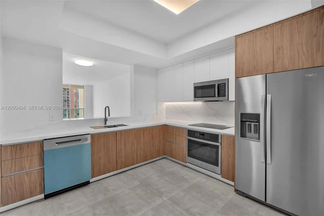3340 Ne 190th Street #1206, Aventura