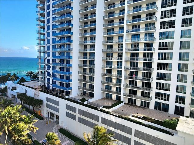 3 of 30 - 3505 S Ocean Drive #901, Hollywood, FL