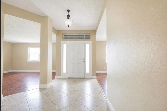 5 of 16 - 2256 Sw Franklin Street, Port St. Lucie, FL