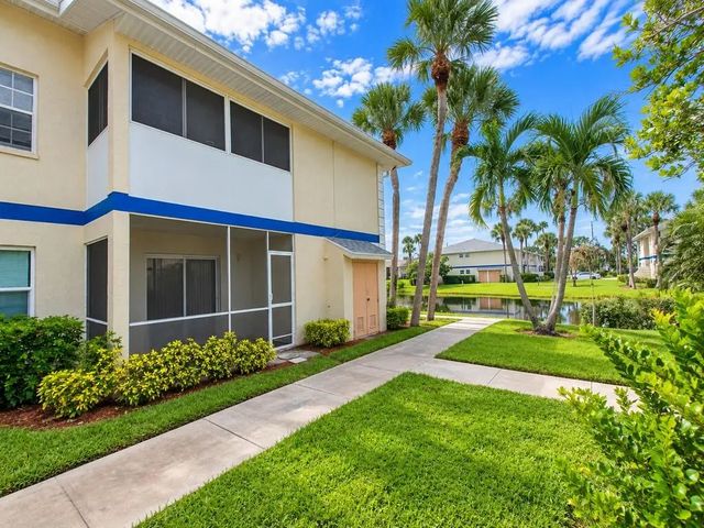 2 of 39 - 1505 Se Royal Green Circle #103, Port St. Lucie, FL
