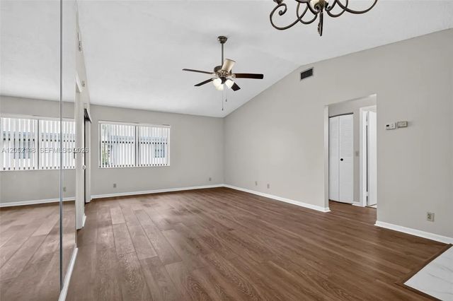 4 of 26 - 7626 Tahiti Lane #204, Lake Worth, FL