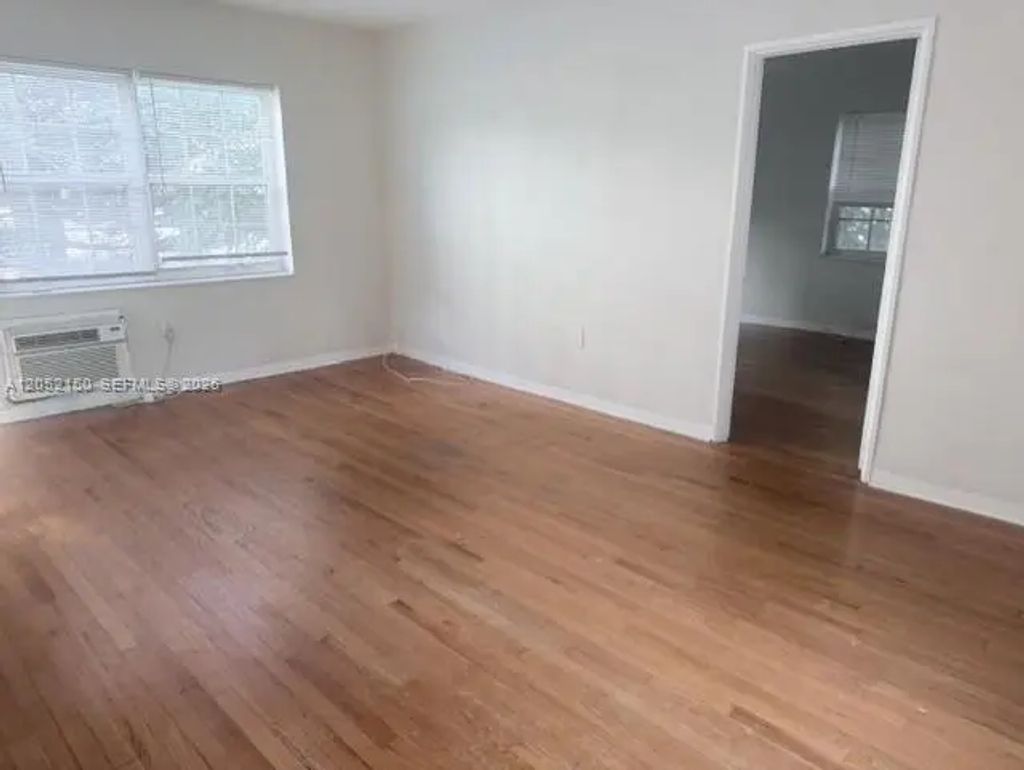 1002 Sw 37th Avenue #3, Coral Gables