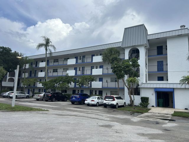 6100 S Falls Cir Drive #105, Lauderhill