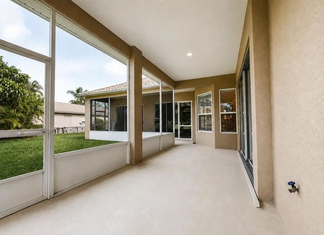 4 of 19 - 2811 Serenity Circle S, Fort Pierce, FL