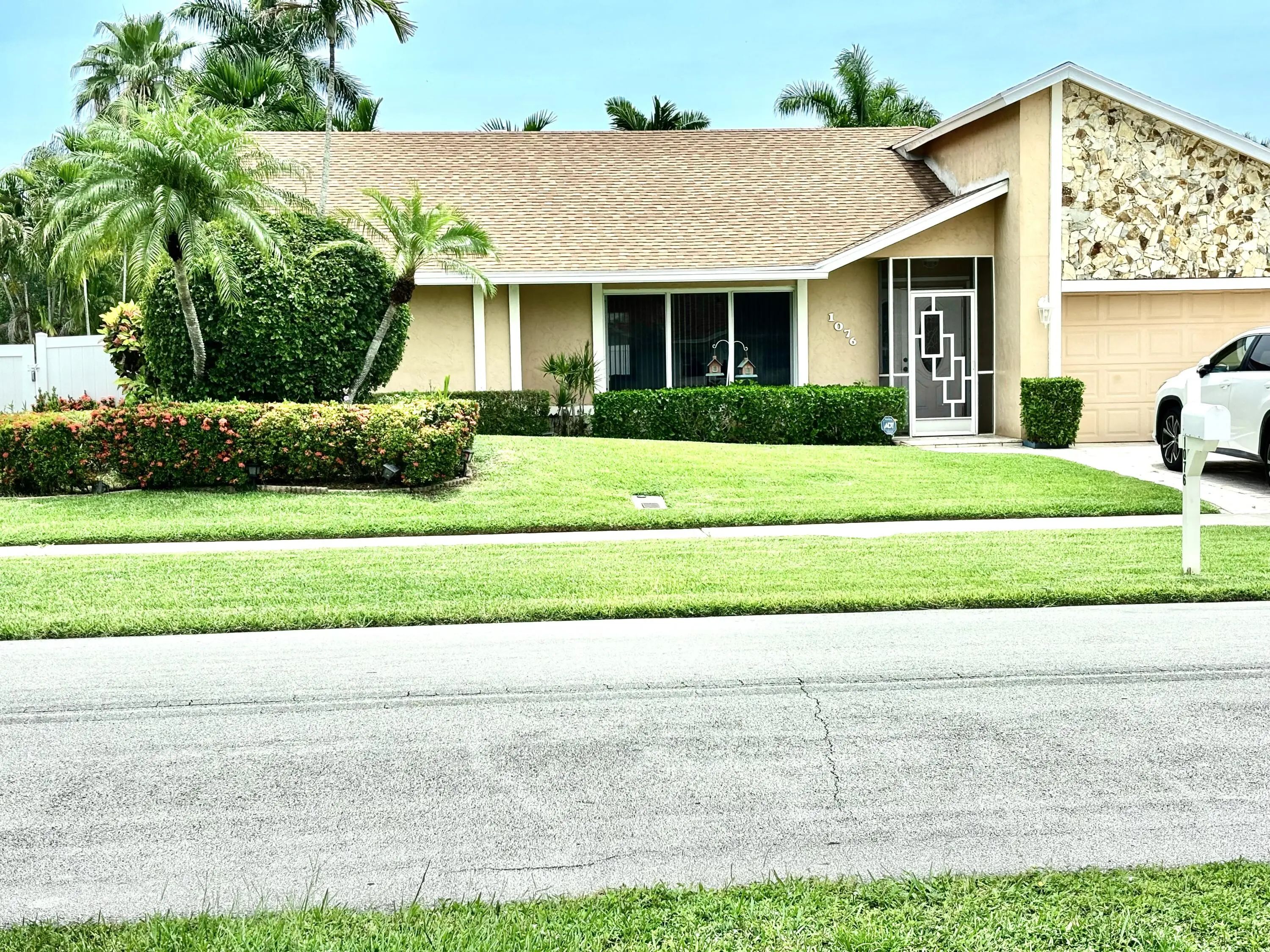 1076 Sw 26th Terrace, Deerfield Beach