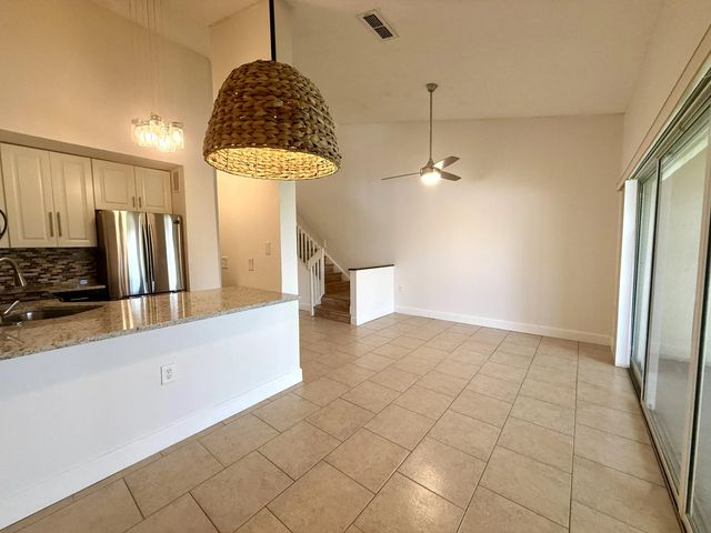 4 of 25 - 7206 Glenmoor Drive, West Palm Beach, FL