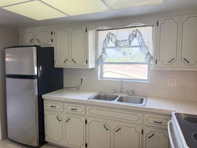 3 of 12 - 1501 Arthur Street #9, Hollywood, FL