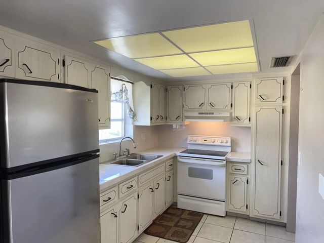 4 of 12 - 1501 Arthur Street #9, Hollywood, FL
